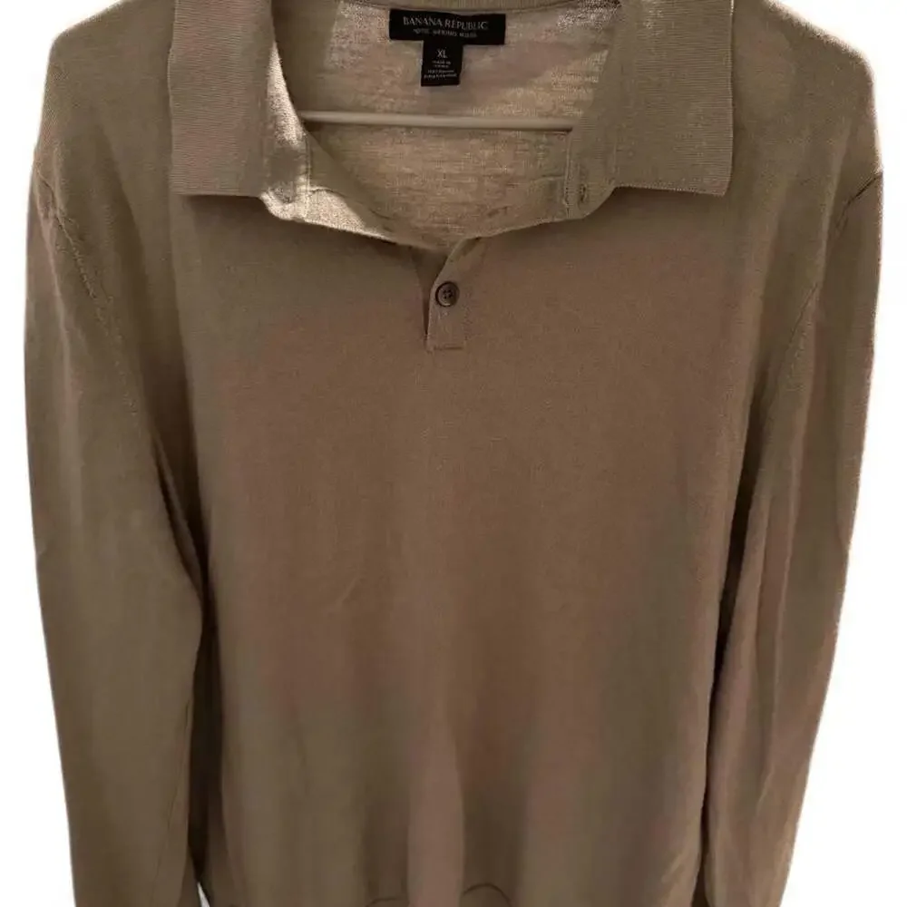 Banana Republic 100% Merino Wool Long Sleeve Polo Shirt
